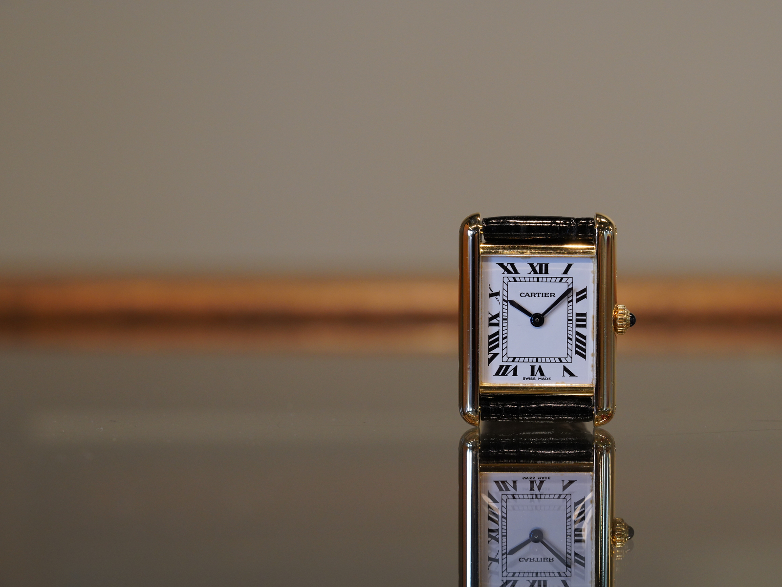 電池交換済み SWISS MADE カルティエ マスト21 Cartier その場ですぐにカルティエマスト21の電池交換 | 岩井質店
