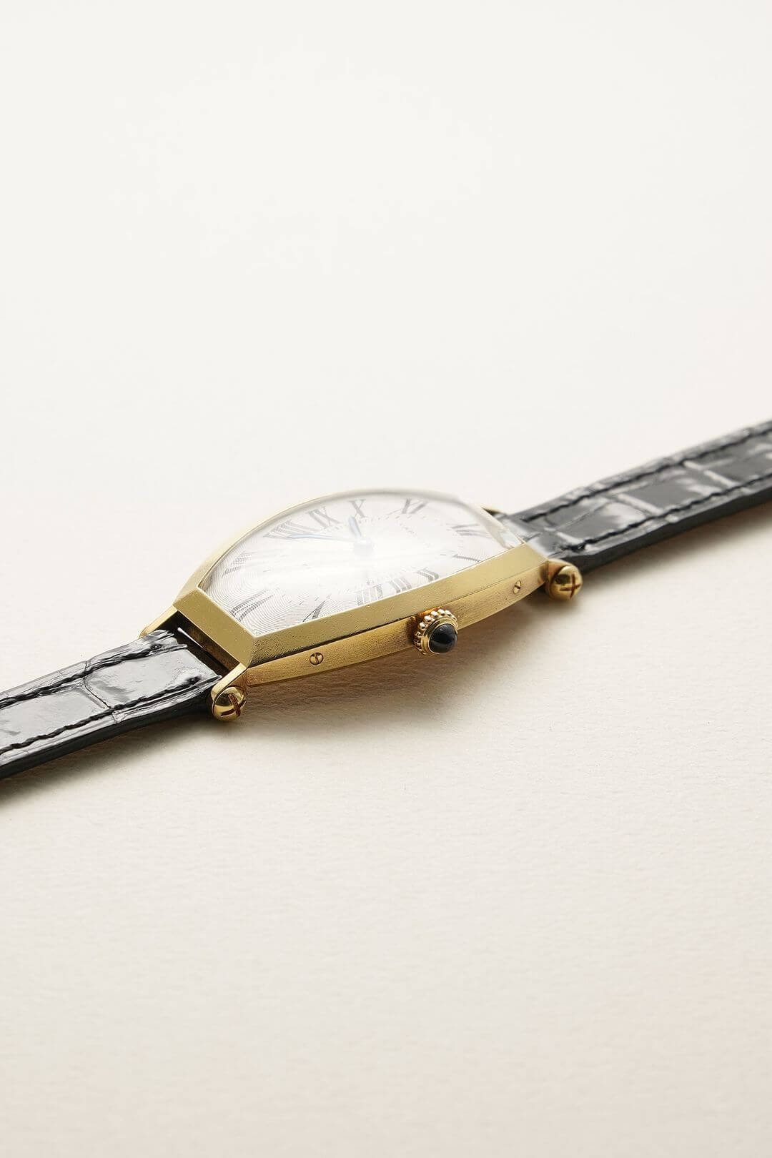 パリの小径 Cartier 96056 1970s 18KYG Trianon SM Paris Letter White