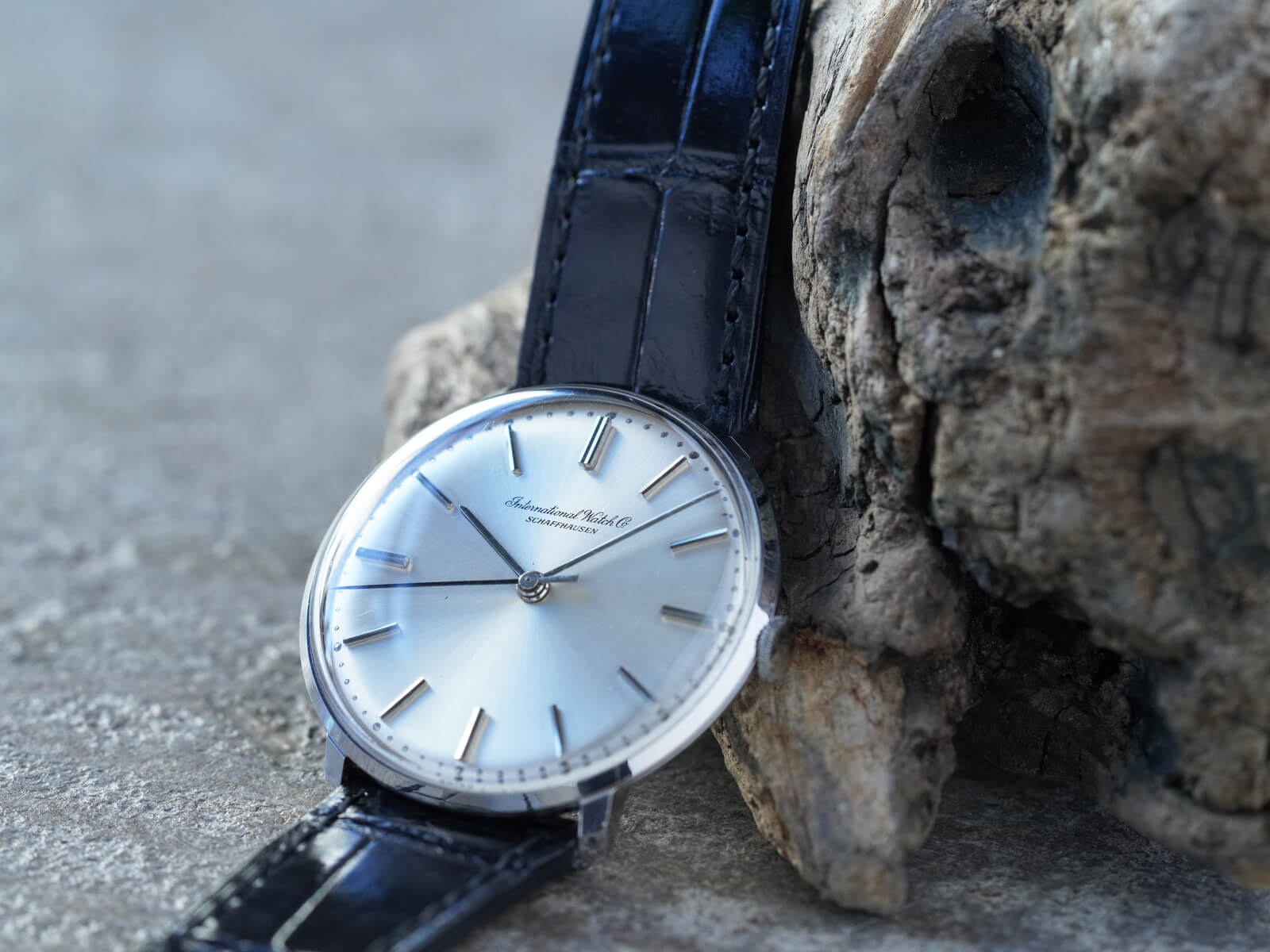 IWC/オールドインター/ラウンドケース/シルバーダイヤル