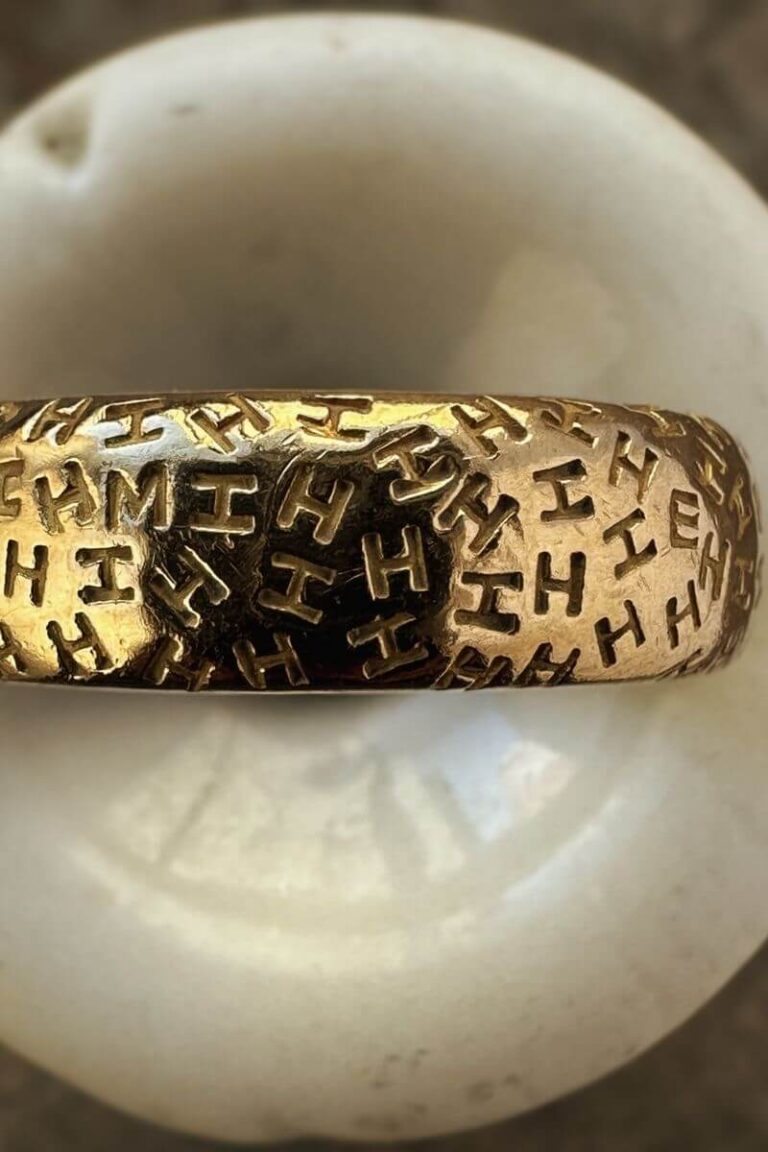 284645-01