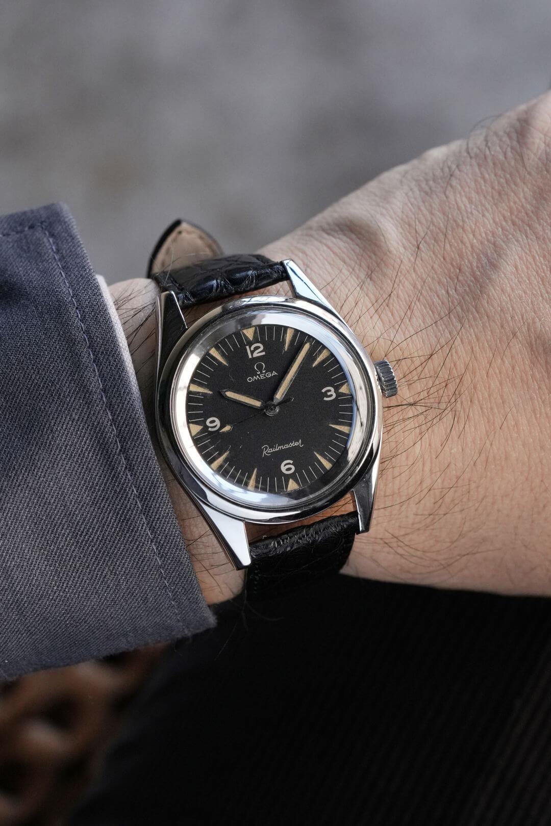 オメガ 手巻き時計 黒レザー 1970年代 ヴィンテージ GENEVE 腕時計 手巻き レクタンギュラー