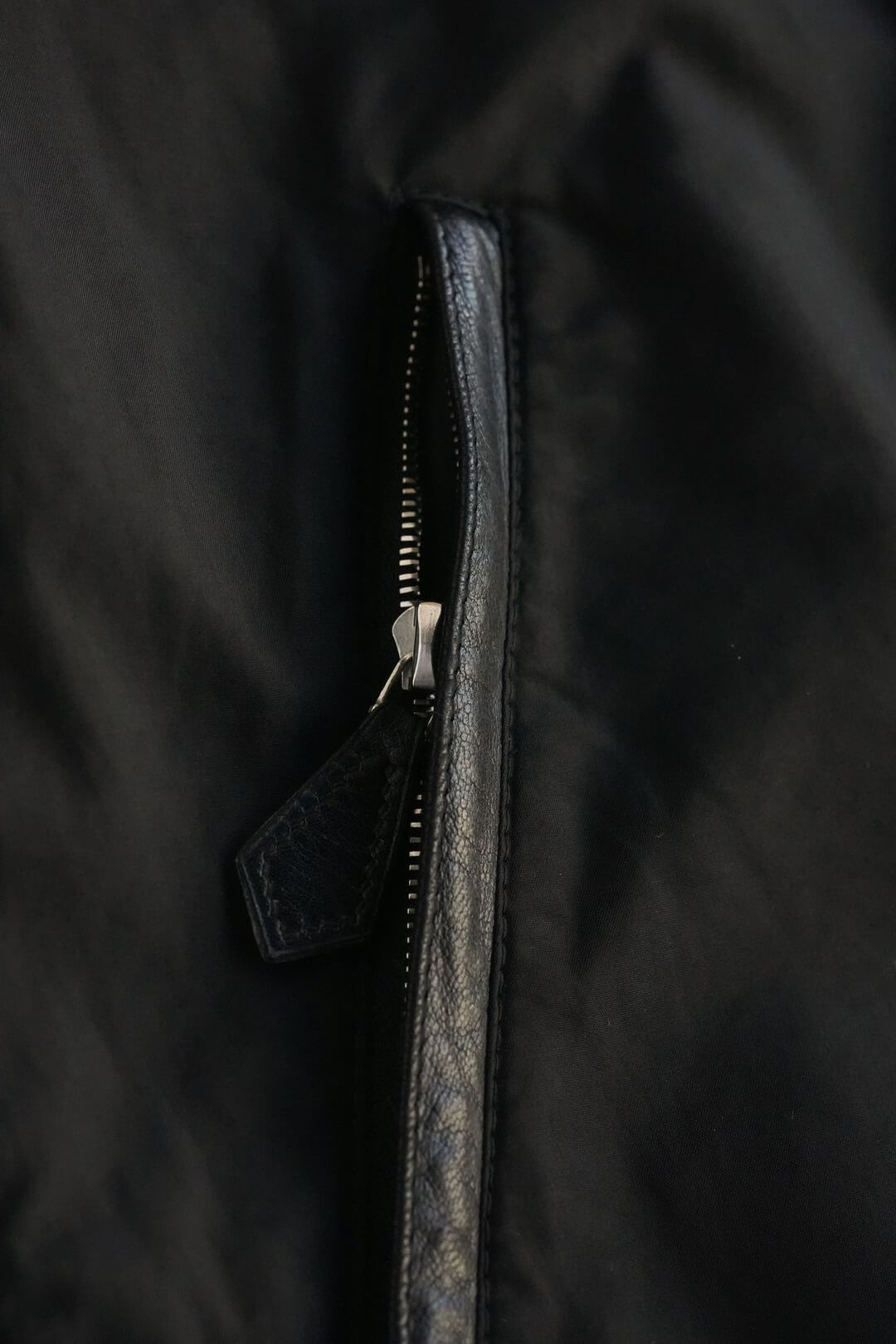 Hermes ナイロンジャケット　レザーパイピングブルゾン 48 快適ファッション - Hermes ナイロンジャケット レザー