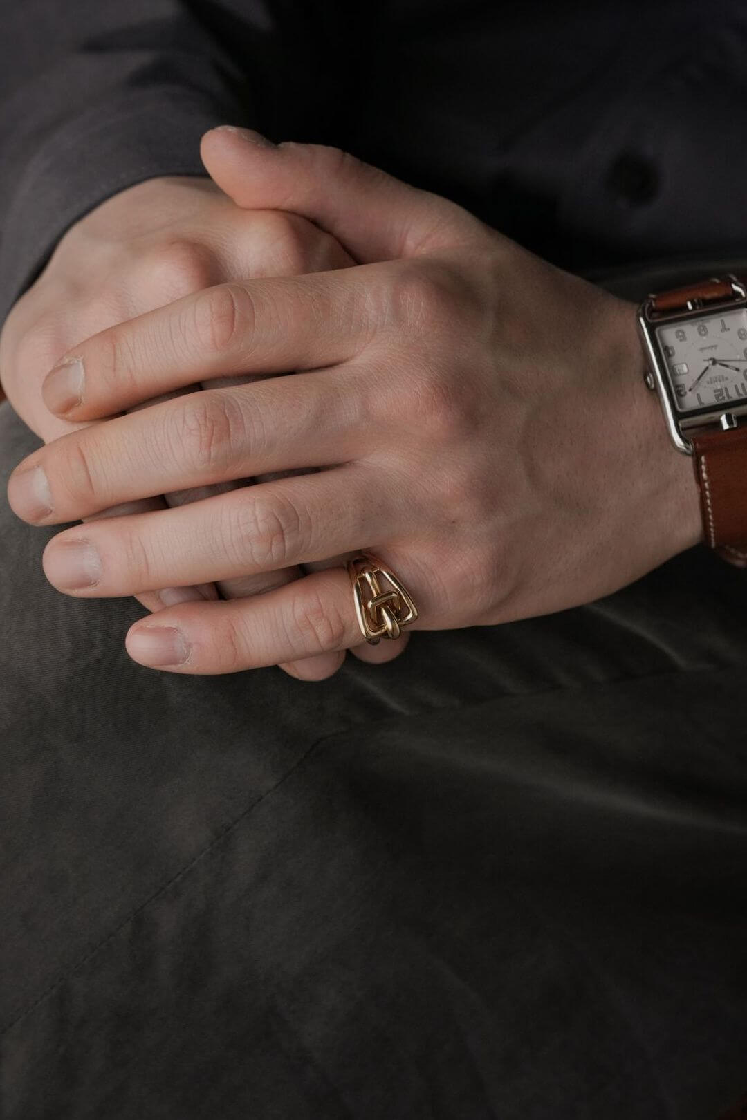 【人気】エルメス  イヤージュエル スモールモデル HERMES - エルメス【最新作ピアス】水牛の角《エルメス・シュル