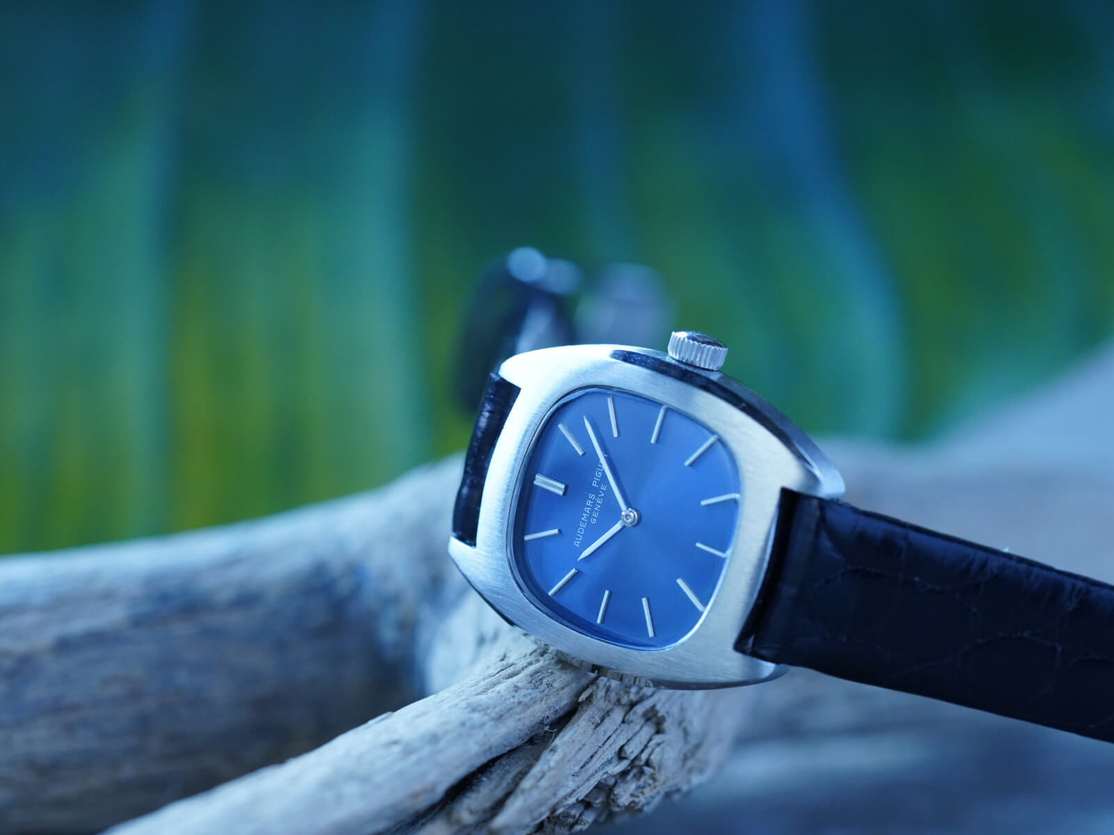 AUDEMARS PIGUET トラベル　ケース　オーデマピゲ　時計 オーデマピゲ/トノーケース/ブルーダイヤル/Audemars Piguet