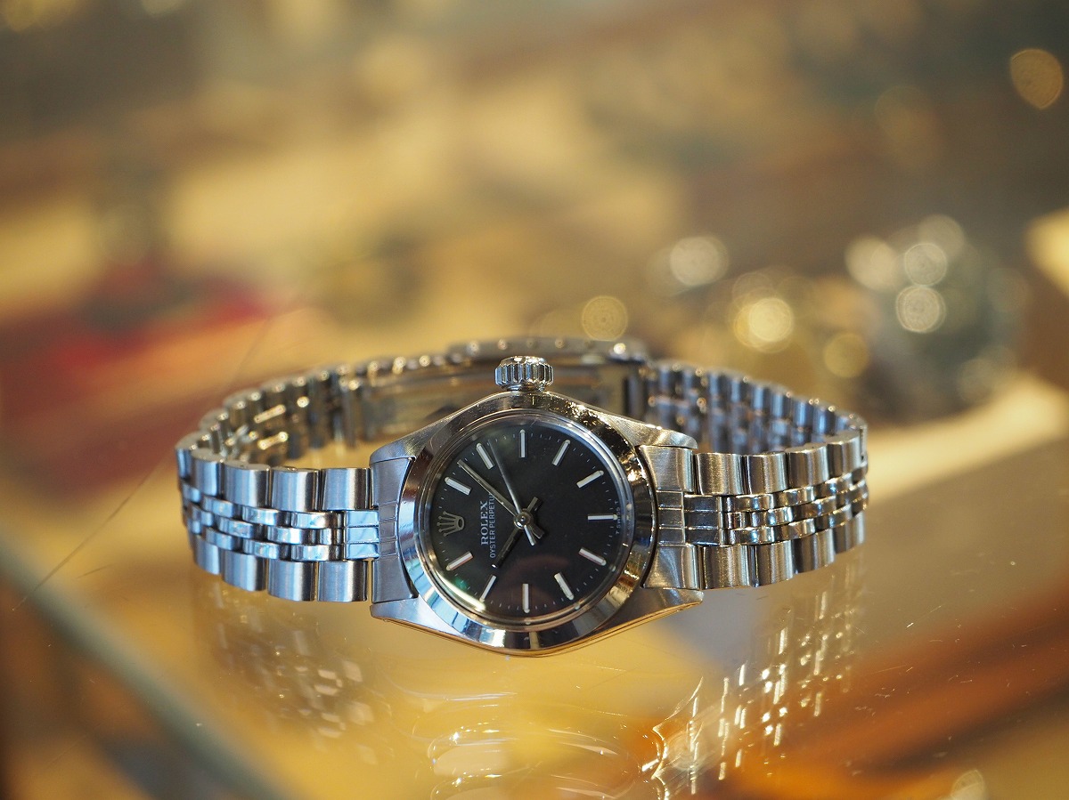 ROLEX オイスターパーペチュアル、ブラックダイヤル ROLEX SSオイスターパーペチュアル「DATE」ブラック