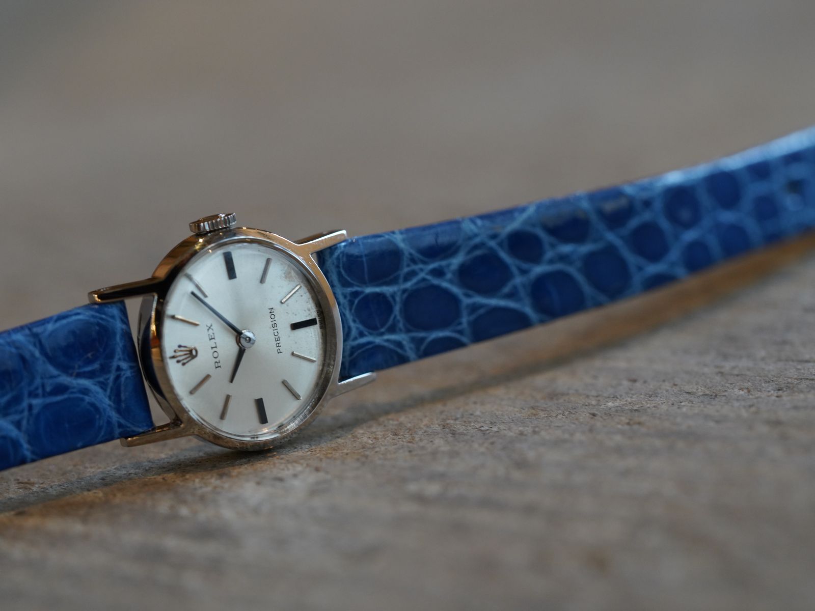 VINTAGE ROLEXオーバルプレート非売品 ROLEX OYSTER PERPETUAL DATE Ref.1500 Big Logo – TIMEANAGRAM