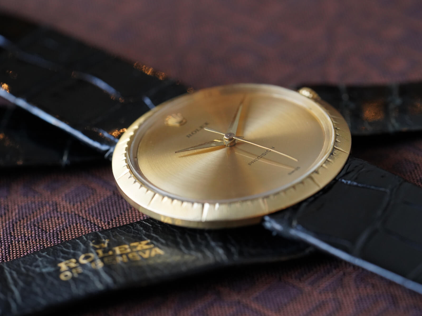 ロレックス時計のボクス ロレックス ゴールデンキング 18金無垢 UFO 1960年代製 Zephyr Bezel