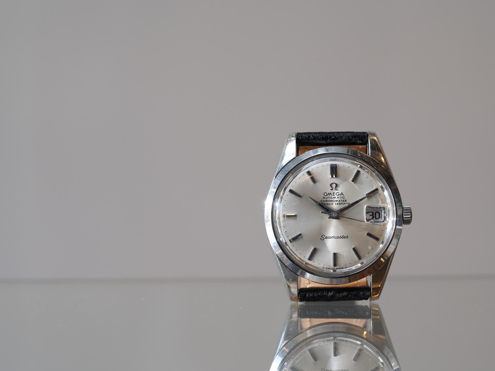 2000年代 OMEGA Seamaster 自動巻き カラーダイヤル s-l400.jpg