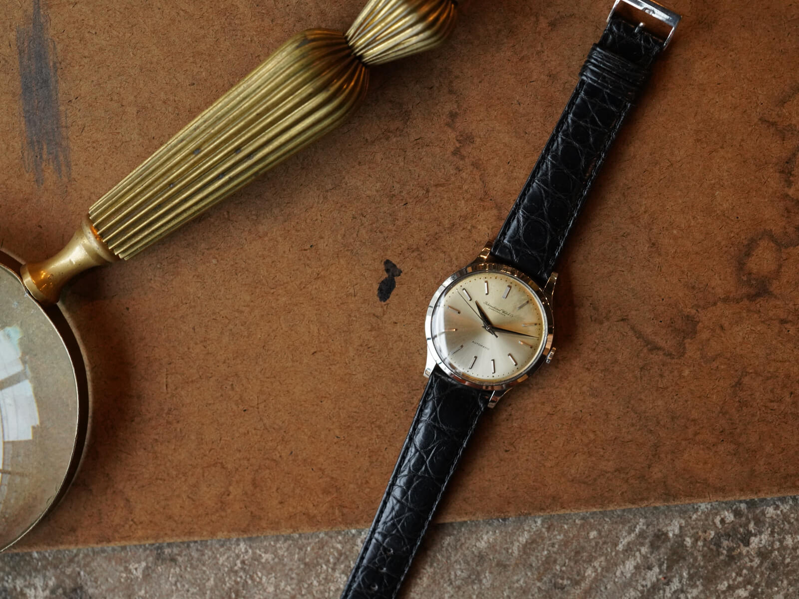 IWC/オールドインター/ビッグラウンドケース/シルバーダイヤル