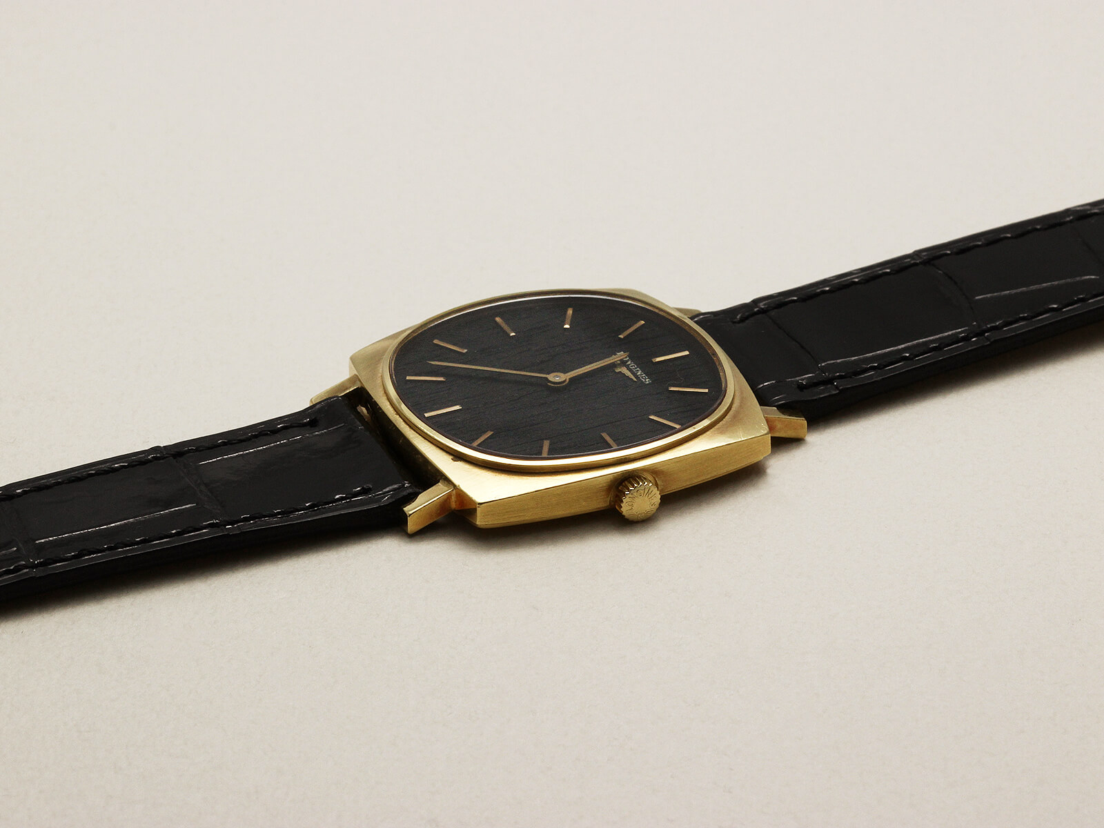 ロンジン/スクエアーケース/ブラックウッドダイヤル/Longines