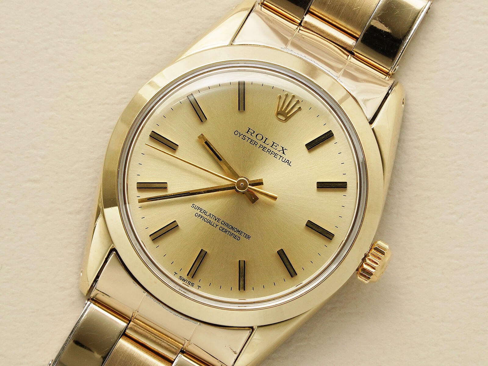 希少 Perpetually Yours By Rolex ロレックス 香水 Perpetually Yours | A set of two gilt brass scent bottles in