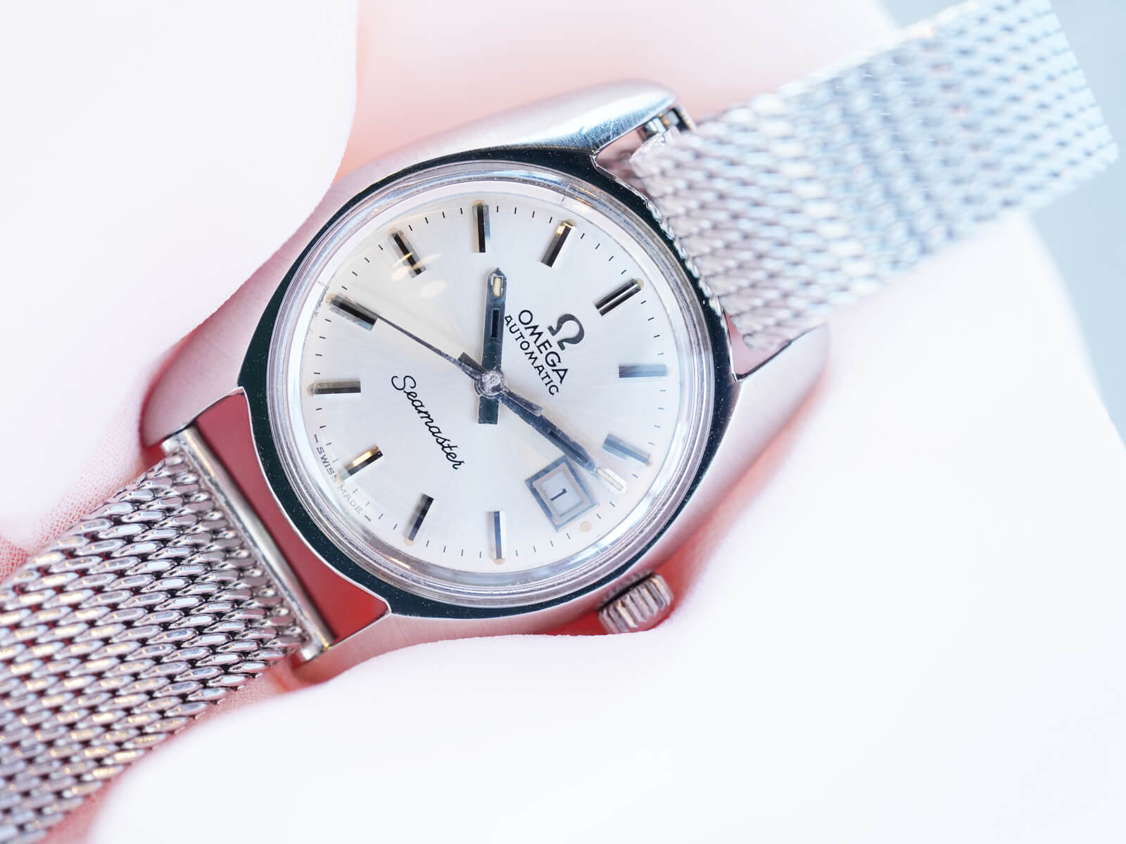 オメガ シーマスターデイト ワンピースラグケース シルバーダイヤル Omega Seamaster Date One Piece Rug Case Silver Dial 江口洋品店 江口時計店 Eguchi Store Watch Repair Clothes