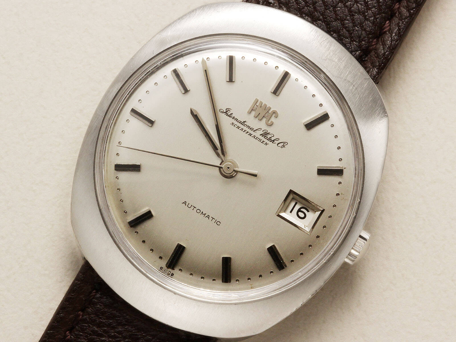 Iwc オールドインター ワンピースクッションケース シルバーダイヤル 魚リューズ International Watch Company Oldinter One Piece Cushion Case Silver Dial Fish Crown 江口洋品店 江口時計店 Eguchi Store Watch Repair Clothes