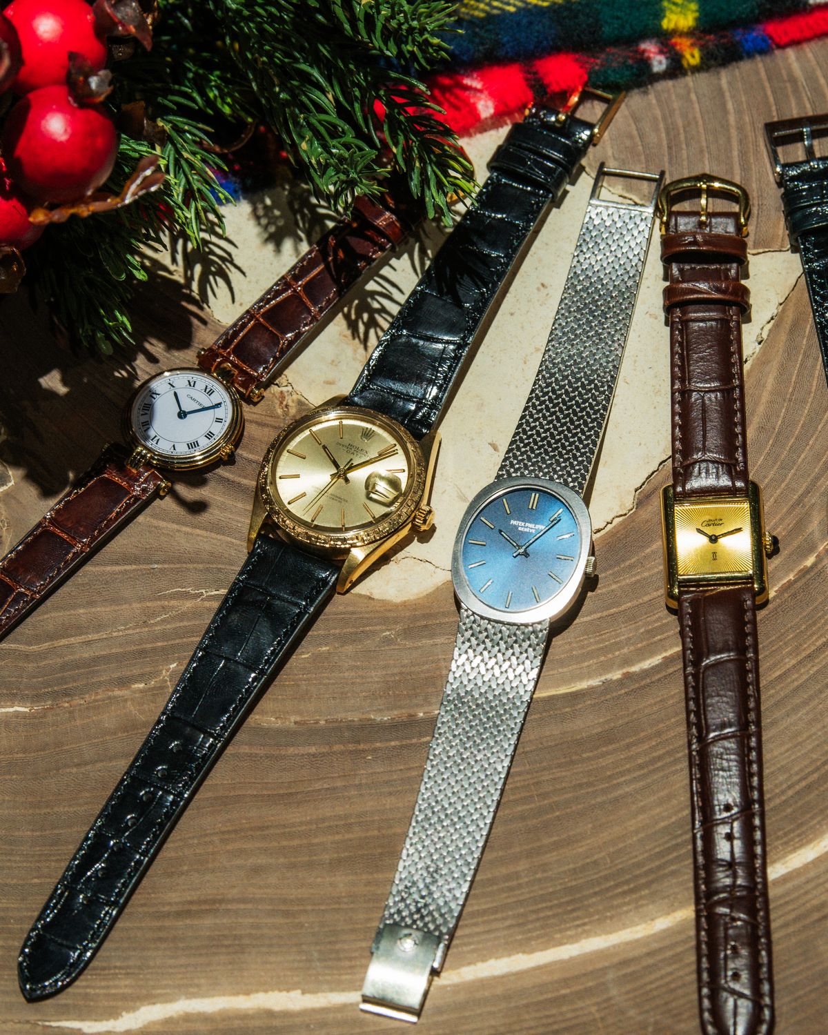 TOMORROWLAND ANTIQUE WATCH POP UP STORE